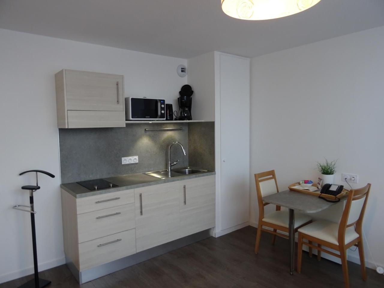 Domitys Les Sarments Blonds Aparthotel Montpellier Exterior foto